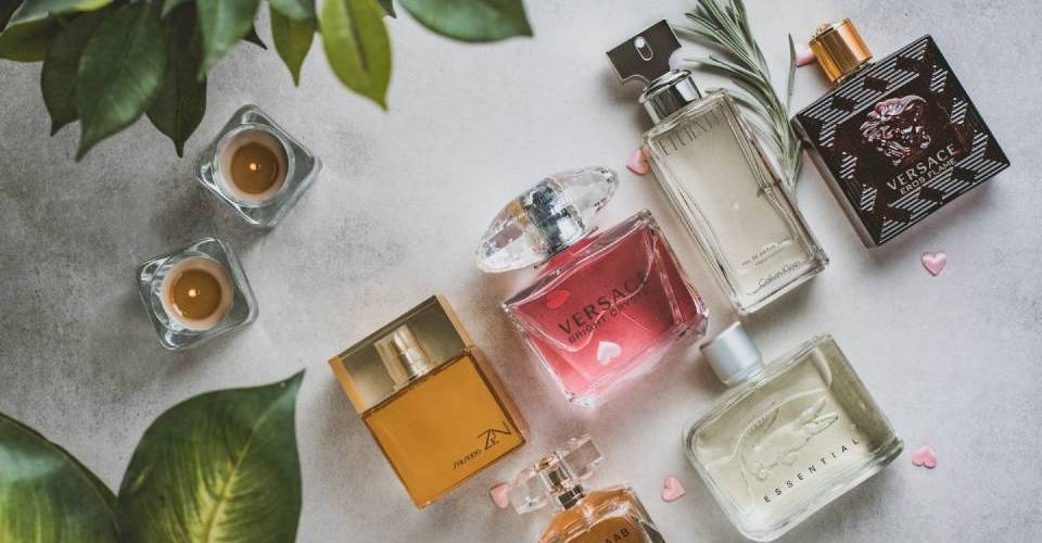 TOP 10 najzvodnejších dámskych parfumov, ktorým podľahne každý muž